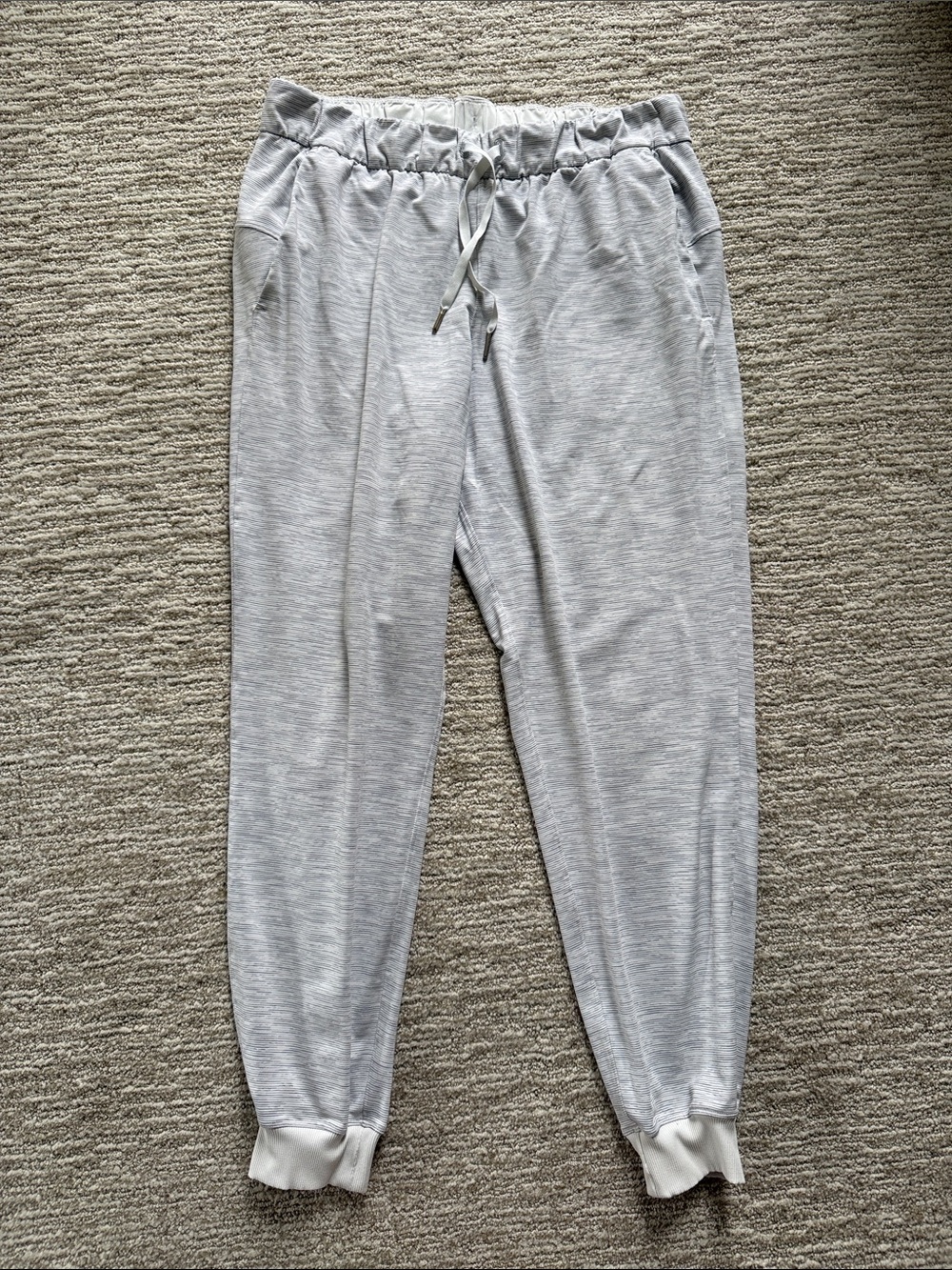 Women’s Lululemon Luxtreme Stretch High-Rise Joggers Size 10